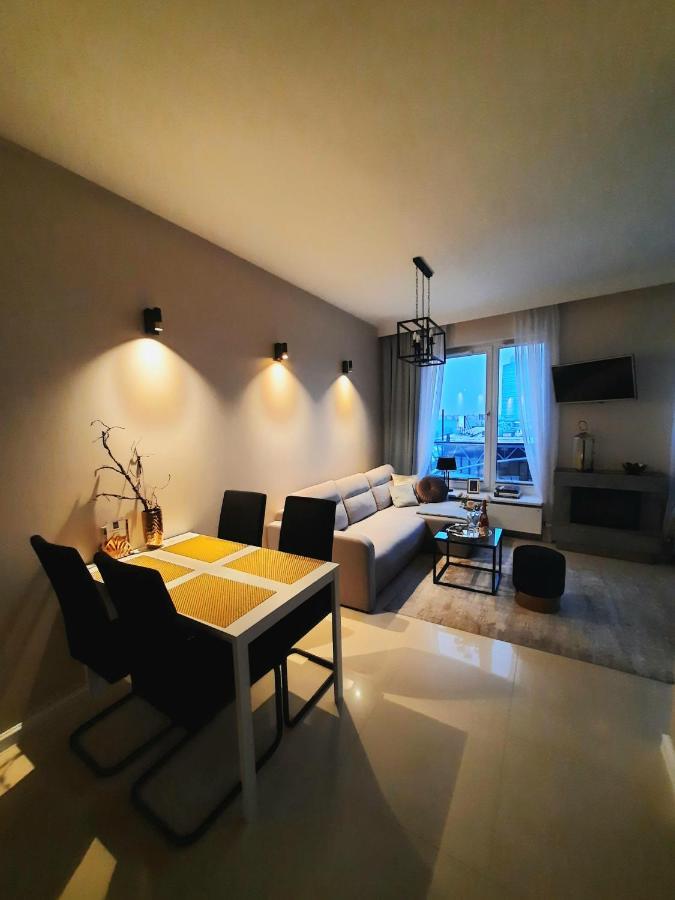 Apartament Champagne กดัญสก์ ภายนอก รูปภาพ