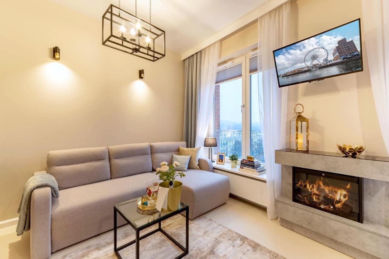 Apartament Champagne กดัญสก์ ภายนอก รูปภาพ